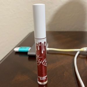 Kylie Cosmetics gloss - Juniper